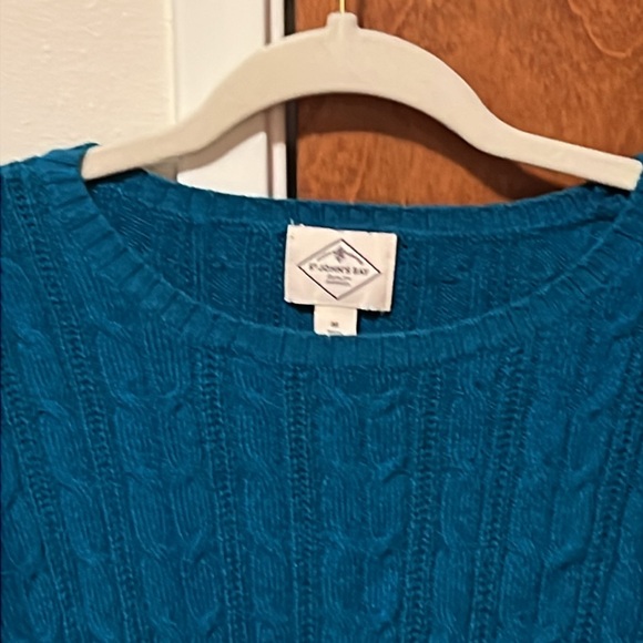 St. John’s Bay blue cable knit sweater-EUC - Picture 3 of 8